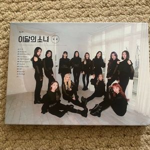 LOONA XX OFFICIAL ALBUM INCLUDES PHOTOCARD